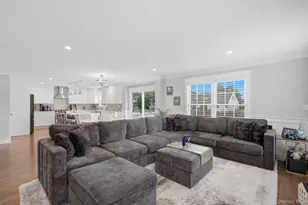 30 Berger Ave, Amityville, NY 11701 - Photo 17