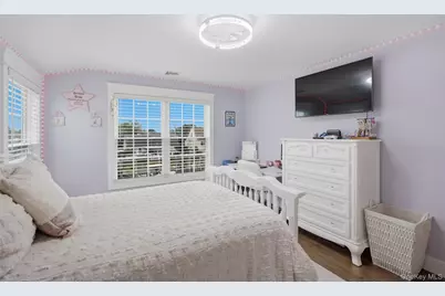 30 Berger Avenue, Amityville, NY 11701 - Photo 33