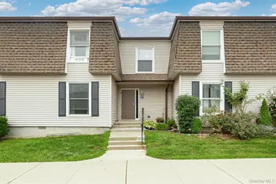 164 Rinaldi Boulevard #C, Poughkeepsie, NY 12601 - Photo 1