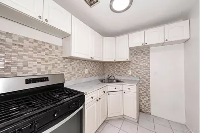 1090 Hancock Street, Brooklyn, NY 11221 - Photo 17