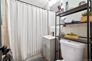 31-29 100th St, Corona, NY 11368 - Photo 11