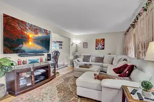 6 13th St, Selden, NY 11784 - Photo 7