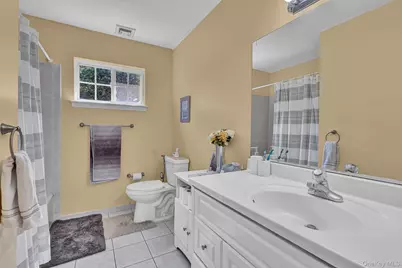 6 13th Street, Selden, NY 11784 - Photo 21