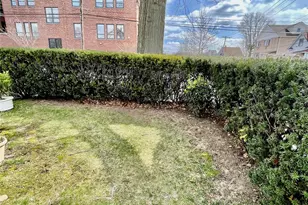 127-19 9th Ave, Flushing, NY 11356 - Photo 17