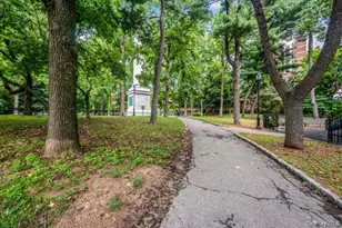 2736 Independence Ave, Bronx, NY 10463 - Photo 11