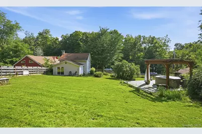 877 Samsonville Road, Kerhonkson, NY 12446 - Photo 19