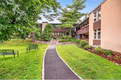 95 Wiltshire Road #C 16, Scarsdale, NY 10583 - Photo 5