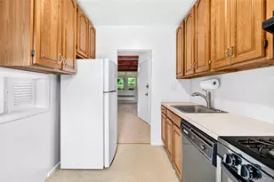 95 Wiltshire Rd, Scarsdale, NY 10583 - Photo 17