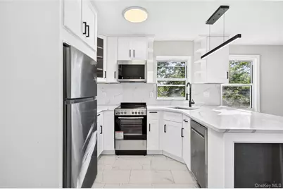 2 Soundview Avenue #A2G, White Plains, NY 10606 - Photo 1