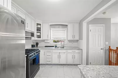 284 Baldwin Road, Hempstead, NY 11550 - Photo 5