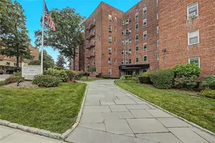 682 Tuckahoe Rd, Yonkers, NY 10710 - Photo 3