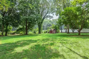 65 Beechwood Dr, Glen Head, NY 11545 - Photo 27