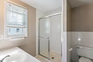 17 Parr Dr, Ronkonkoma, NY 11779 - Photo 13