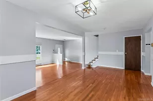 17 Parr Dr, Ronkonkoma, NY 11779 - Photo 7