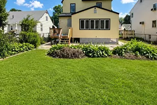 51 Bainton St, Yonkers, NY 10704 - Photo 3