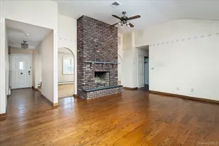 131 Oceanview Rd, East Rockaway, NY 11518 - Photo 9