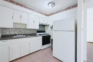 149-18 Cross Island Pkwy, Whitestone, NY 11357 - Photo 11