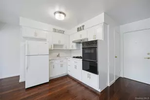 149-18 Cross Island Pkwy, Whitestone, NY 11357 - Photo 3
