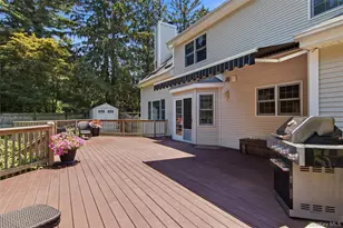 151 Gnarled Hollow Rd, East Setauket, NY 11733 - Photo 37