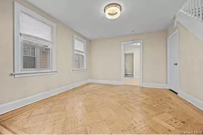 10257 189th Street, Hollis, NY 11423 - Photo 5