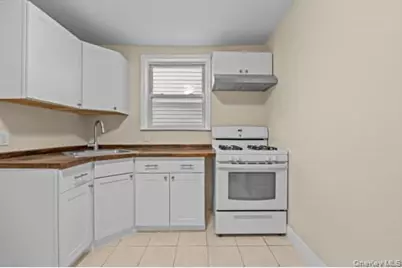 10257 189th Street, Hollis, NY 11423 - Photo 3