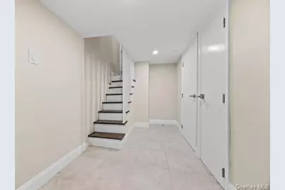 10257 189th Street, Hollis, NY 11423 - Photo 21