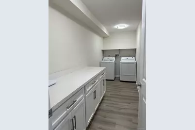 125 W Main Street, Kings Park, NY 11754 - Photo 41