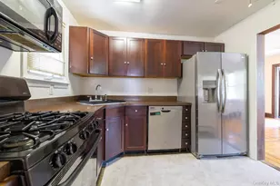 59 Hampton Rd, Lynbrook, NY 11563 - Photo 11
