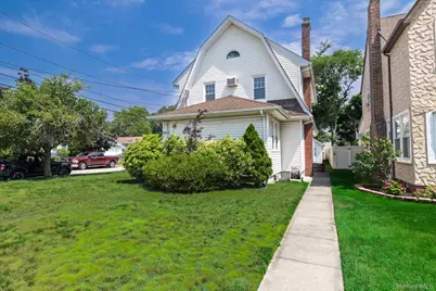 59 Hampton Road, Lynbrook, NY 11563 - Photo 3