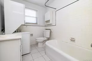 59 Hampton Rd, Lynbrook, NY 11563 - Photo 21