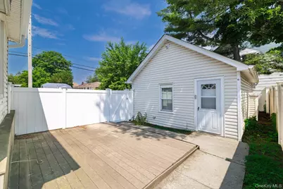 59 Hampton Road, Lynbrook, NY 11563 - Photo 5