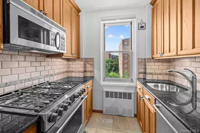 629 Kappock Street #7N, Bronx, NY 10463 - Photo 13