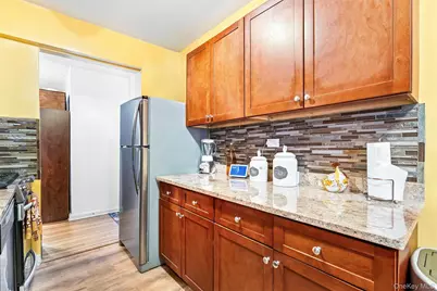 2080 Barnes Avenue #4A, Bronx, NY 10462 - Photo 11