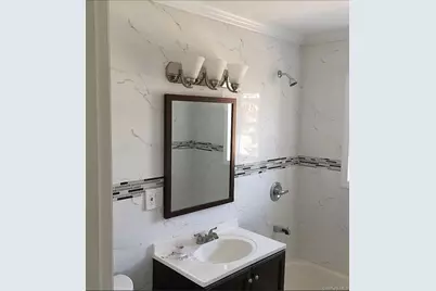 177-41 Leslie Road, Jamaica, NY 11434 - Photo 5