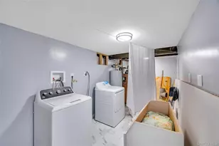 178 Warwick Rd, Elmont, NY 11003 - Photo 25