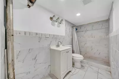 178 Warwick Road, Elmont, NY 11003 - Photo 17