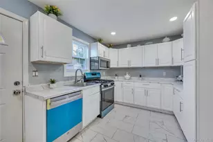 178 Warwick Rd, Elmont, NY 11003 - Photo 3