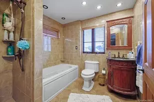 151-46 10th Ave, Whitestone, NY 11357 - Photo 25