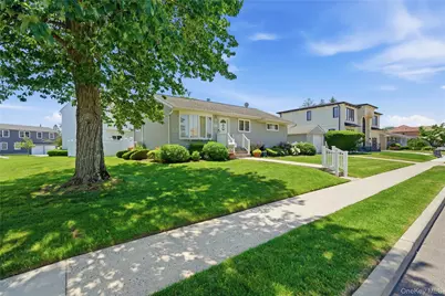 757 Anderson Avenue, Franklin Square, NY 11010 - Photo 3