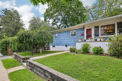 11 Park Avenue, New Rochelle, NY 10805 - Photo 1