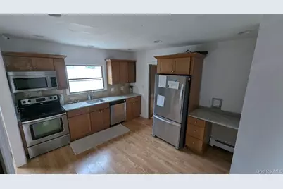 153 W Main Street, Kings Park, NY 11754 - Photo 5