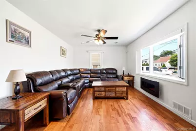 4 Flint Road, Amityville, NY 11701 - Photo 9