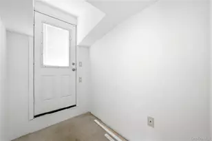 4 Flint Rd, Amityville, NY 11701 - Photo 21