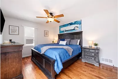 4 Flint Road, Amityville, NY 11701 - Photo 19