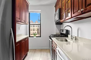 756 Brady Ave, Bronx, NY 10462 - Photo 13