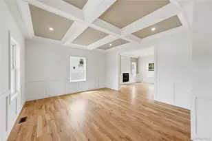 152 Jayne Ave, Patchogue, NY 11772 - Photo 9