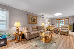 1812 Gormley Ave, Merrick, NY 11566 - Photo 7