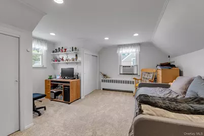 1812 Gormley Avenue, Merrick, NY 11566 - Photo 21