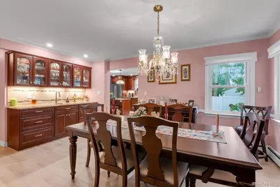 1812 Gormley Avenue, Merrick, NY 11566 - Photo 11