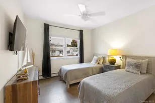 10 7th St, East Hampton, NY 11937 - Photo 5